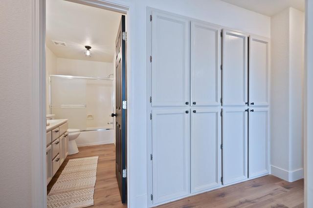 1900 Avenida Martina, Roseville, CA 95747