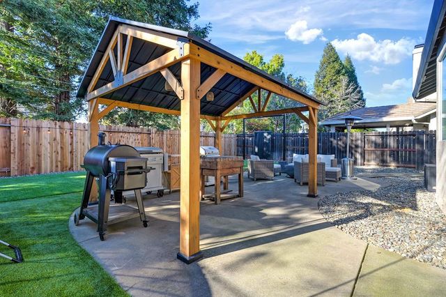 1900 Avenida Martina, Roseville, CA 95747