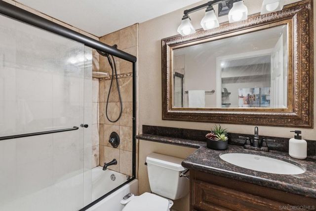 3927 Nobel Dr 39, San Diego, CA 92122