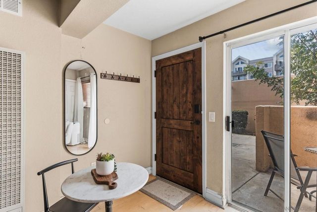 3927 Nobel Dr 39, San Diego, CA 92122