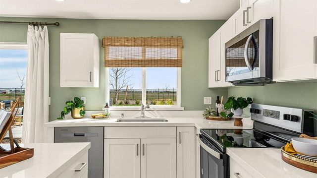 1956 Talavera Dr, Lincoln, CA 95648