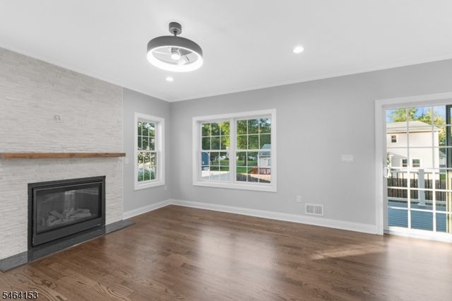 240 Atlantic Dr, Parsippany-troy Hills Twp., NJ 07054
