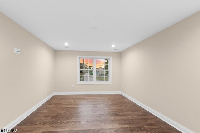 240 Atlantic Dr, Parsippany-troy Hills Twp., NJ 07054
