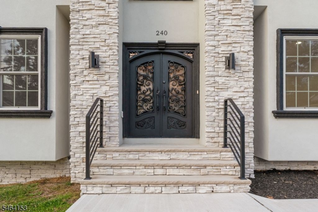 240 Atlantic Dr, Parsippany-troy Hills Twp., NJ 07054 — photo 4