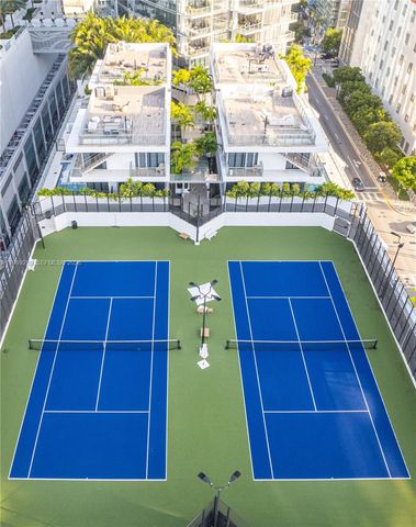 851 NE 1st Ave 1701, Miami, FL 33132