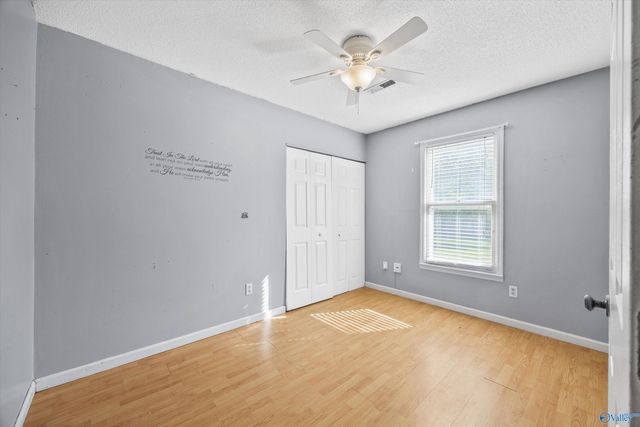 1806 Tunsel Road SW, Hartselle, AL 35640