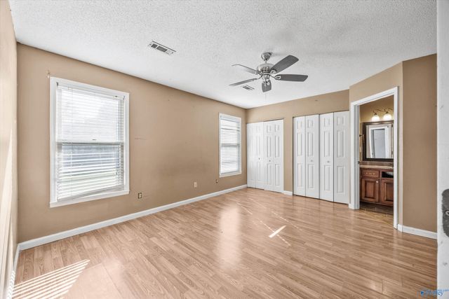 1806 Tunsel Road SW, Hartselle, AL 35640