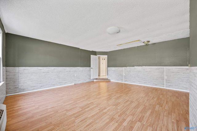 1806 Tunsel Road SW, Hartselle, AL 35640