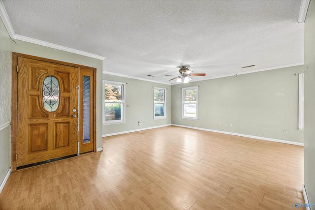 1806 Tunsel Road SW, Hartselle, AL 35640