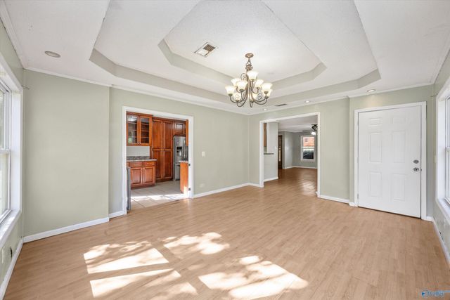 1806 Tunsel Road SW, Hartselle, AL 35640