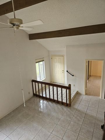 6172 W Airport Boulevard 6172, Houston, TX 77035