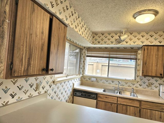 6172 W Airport Boulevard 6172, Houston, TX 77035