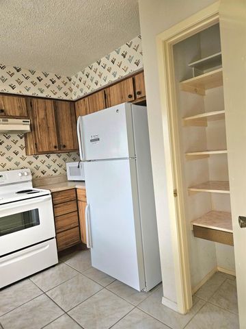 6172 W Airport Boulevard 6172, Houston, TX 77035