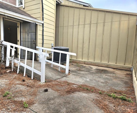 6172 W Airport Boulevard 6172, Houston, TX 77035