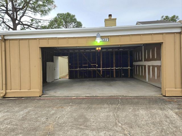 6172 W Airport Boulevard 6172, Houston, TX 77035