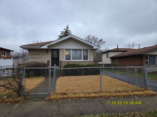 2224 W 157th Street, Harvey, IL 60426