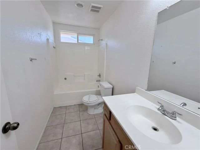 5517 W Avenue L14, Lancaster, CA 93536