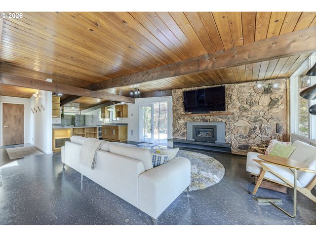 2889 VAN Ave, Eugene, OR 97401