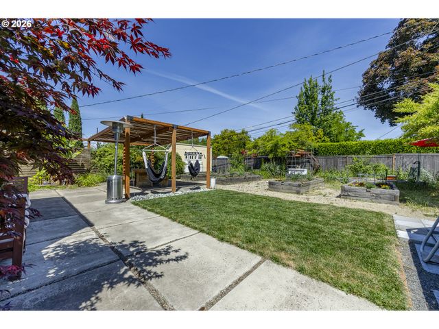 2889 VAN Ave, Eugene, OR 97401