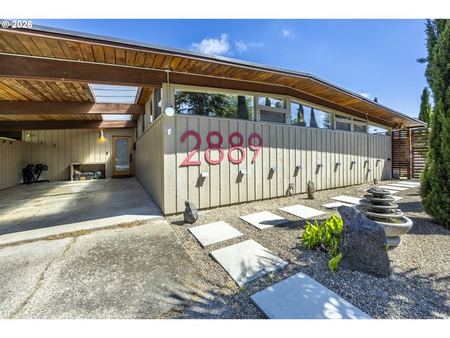 2889 VAN Ave, Eugene, OR 97401
