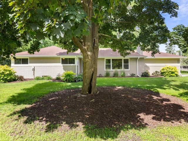 4820 Williston Road, Minnetonka, MN 55345