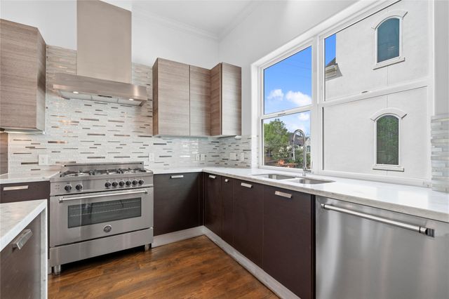 4120 Driscoll Street, Houston, TX 77098