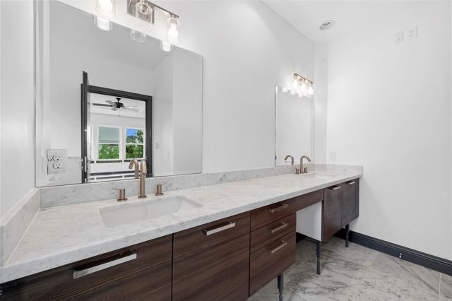 4120 Driscoll Street, Houston, TX 77098