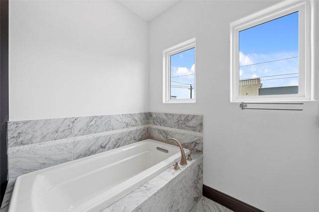 4120 Driscoll Street, Houston, TX 77098