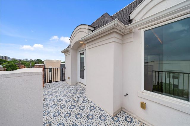 4120 Driscoll Street, Houston, TX 77098