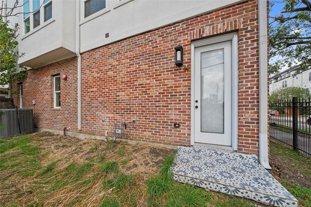 4120 Driscoll Street, Houston, TX 77098