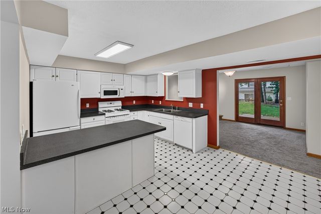 5005 Bar Harbor Lane 5005, Stow, OH 44224