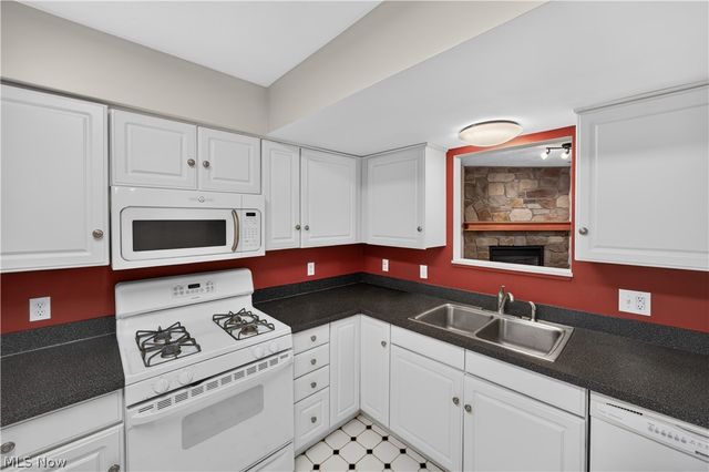 5005 Bar Harbor Lane 5005, Stow, OH 44224