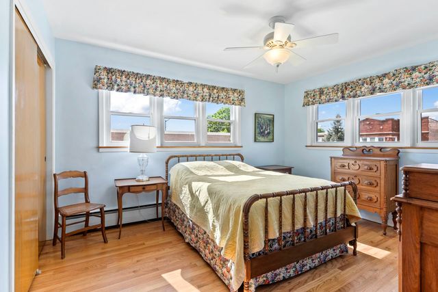5927 W Addison Street 2D, Chicago, IL 60634
