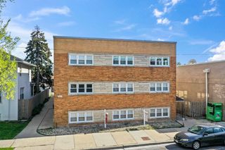 5927 W Addison Street 2D, Chicago, IL 60634