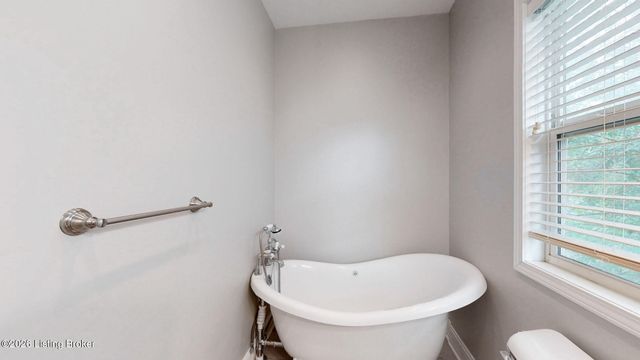 1377 S 1st St, Louisville, KY 40208
