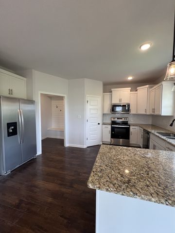 660 Elm St, Clarksville, TN 37040