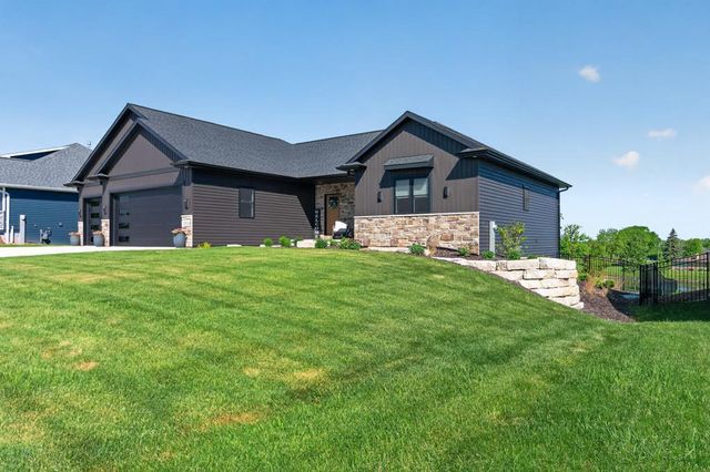 3054 STONE FENCE PLACE, Green Bay, WI 54311