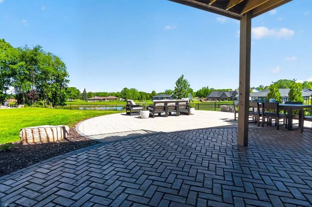 3054 STONE FENCE PLACE, Green Bay, WI 54311