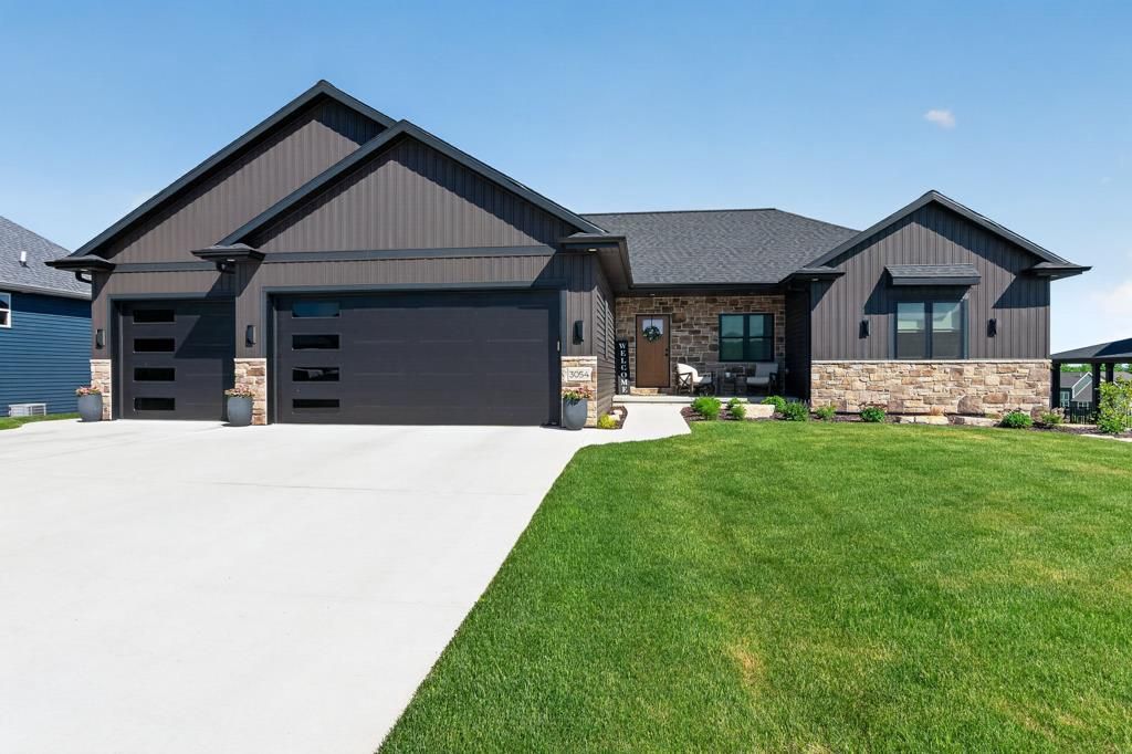 3054 STONE FENCE PLACE, Green Bay, WI 54311