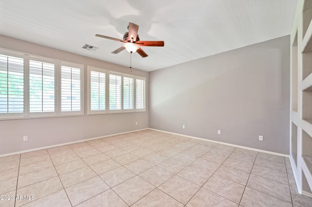 337 W Swan Drive, Chandler, AZ 85286