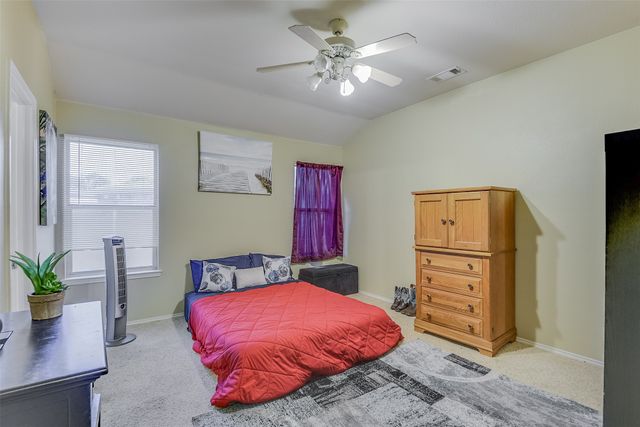 131 Logan Lane, Waxahachie, TX 75165