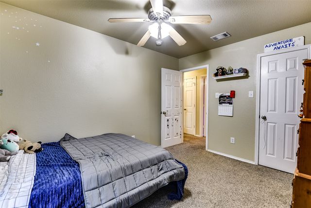 131 Logan Lane, Waxahachie, TX 75165