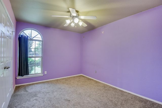 131 Logan Lane, Waxahachie, TX 75165