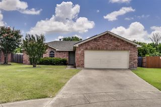 131 Logan Lane, Waxahachie, TX 75165