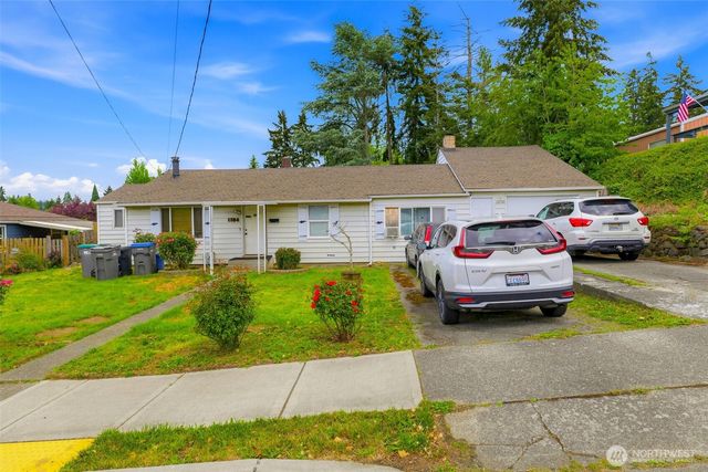 1104 Dibb Street, Bremerton, WA 98310