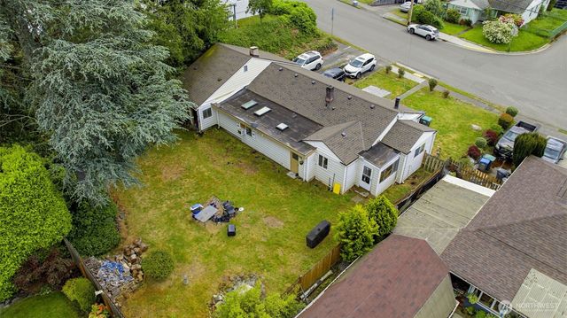 1104 Dibb Street, Bremerton, WA 98310