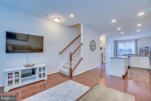 22356 PHILANTHROPIC DR, Ashburn, VA 20148