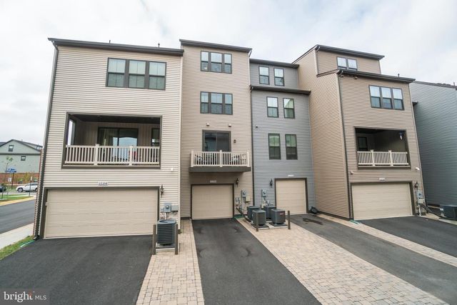 22356 PHILANTHROPIC DR, Ashburn, VA 20148
