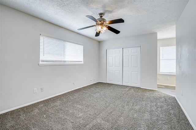 9842 Shell Rock Road, La Porte, TX 77571