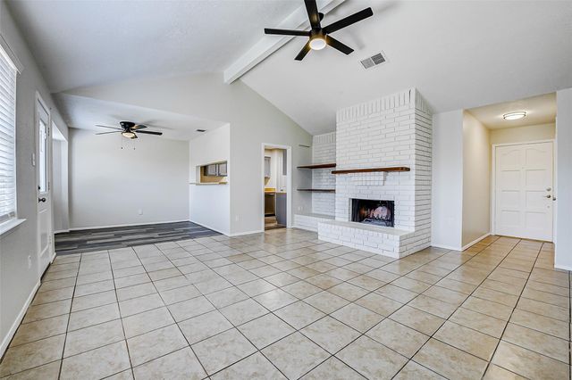 9842 Shell Rock Road, La Porte, TX 77571